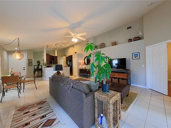 5th image of 1761 Harbor Oaks Dr