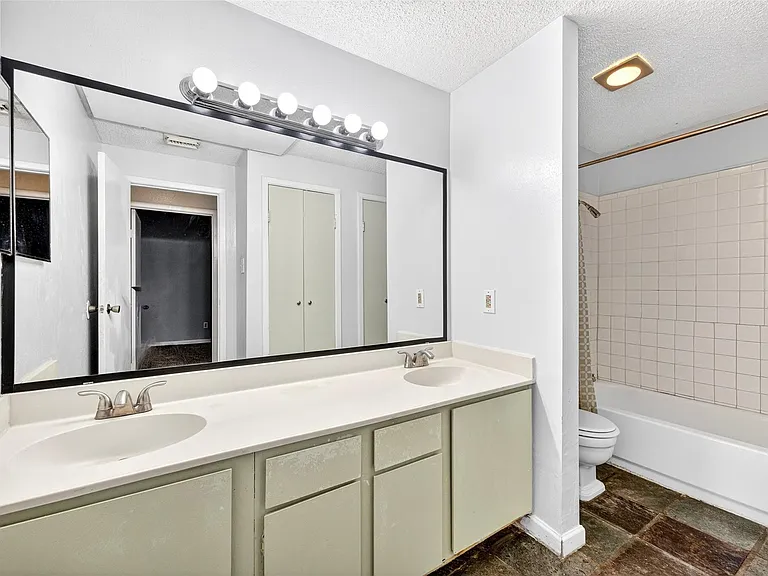 10053 Westpark Dr #297 — Photo 18