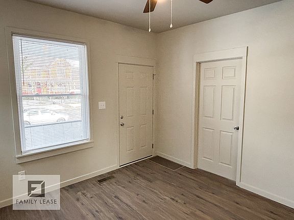 3rd image of 1522 NE Madison Ave