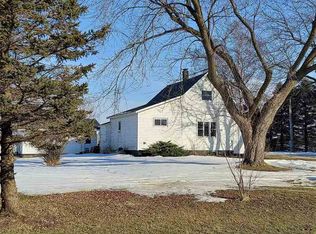 N16240 Badger Ave, Dorchester, WI 54425