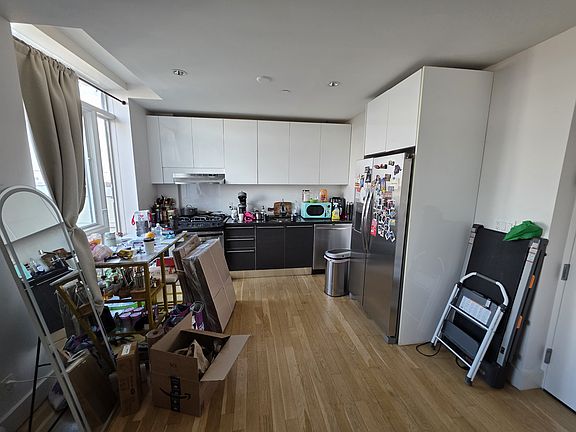 2nd image of 114 Troutman St #614