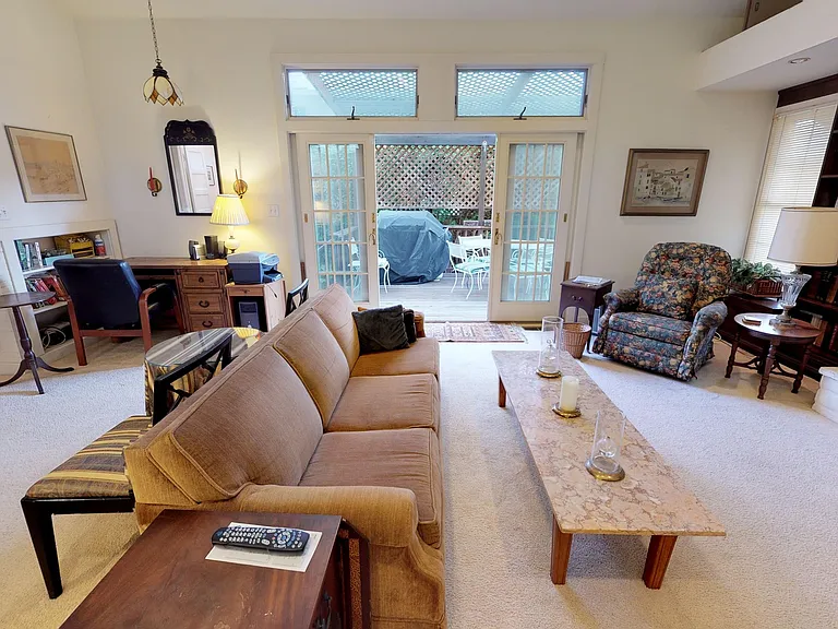 1104 Isabella Ave — Photo 15