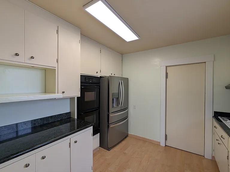 533 Oak Ave — Photo 6