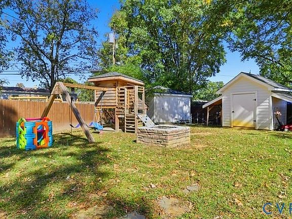 4th image of 2962 Gaffney Rd