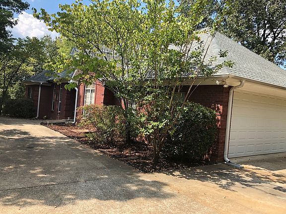 2nd image of 163 Debbie Dr