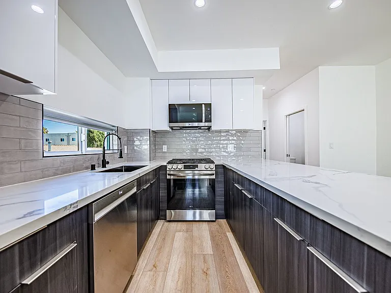 11311 Collins St — Photo 51