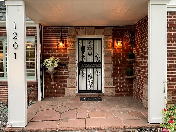 2nd image of 1201 Dahlia St