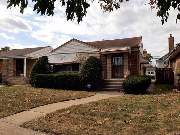 2nd image of 5424 N Nagle Ave