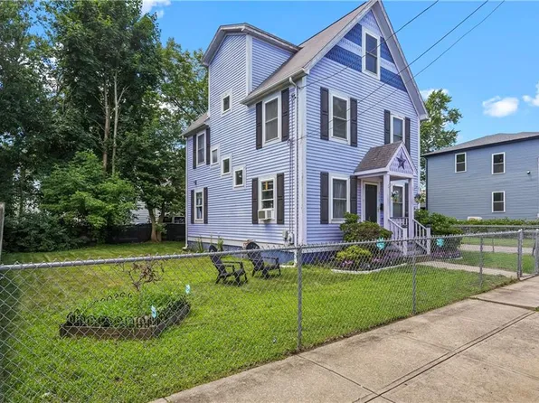 328 Blackstone St, Providence, RI 02907