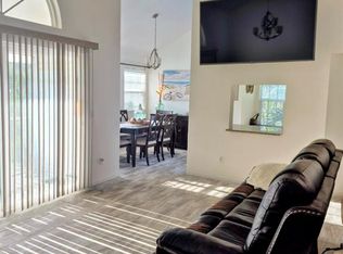 1975 Westminster Cir APT 4, Vero Beach, FL 32966