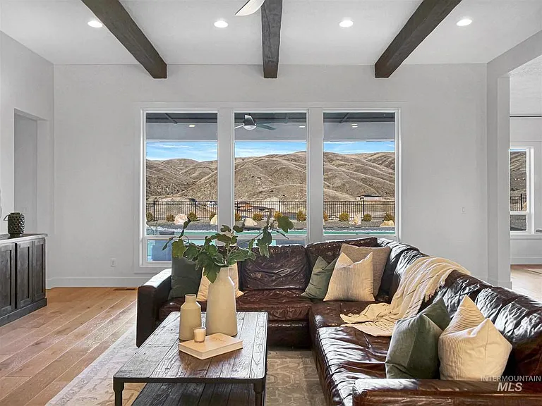 5298 W Parkridge Dr — Photo 11