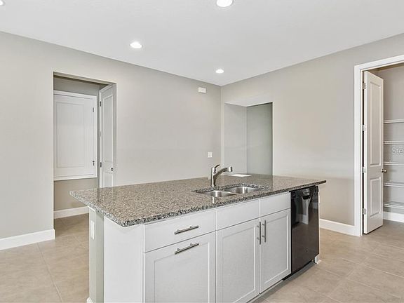 5th image of 512 Buchannan Dr