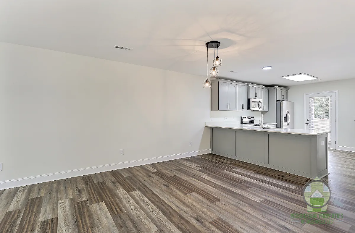 113 Lyman Lodge Road - 1 — Photo 3