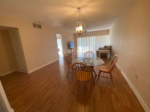 3rd image of 331 Tequesta Dr APT 214