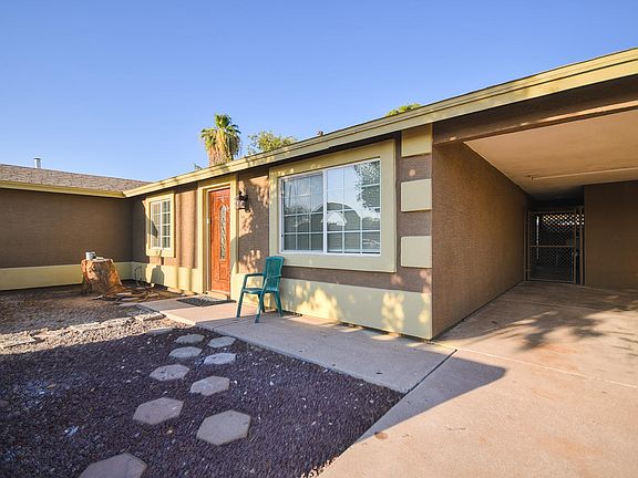 4th image of 2615 N 65th Dr
