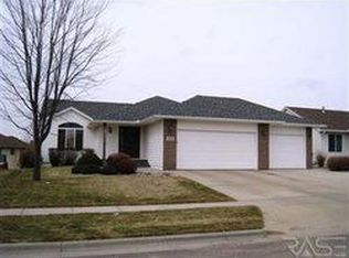 4113 S Pillsberry Ave, Sioux Falls, SD 57103