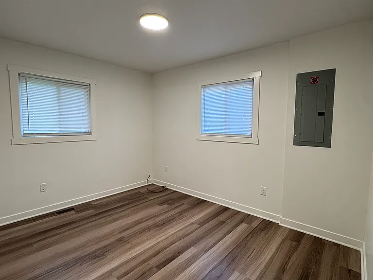 1759 Monterey Ct — Photo 13