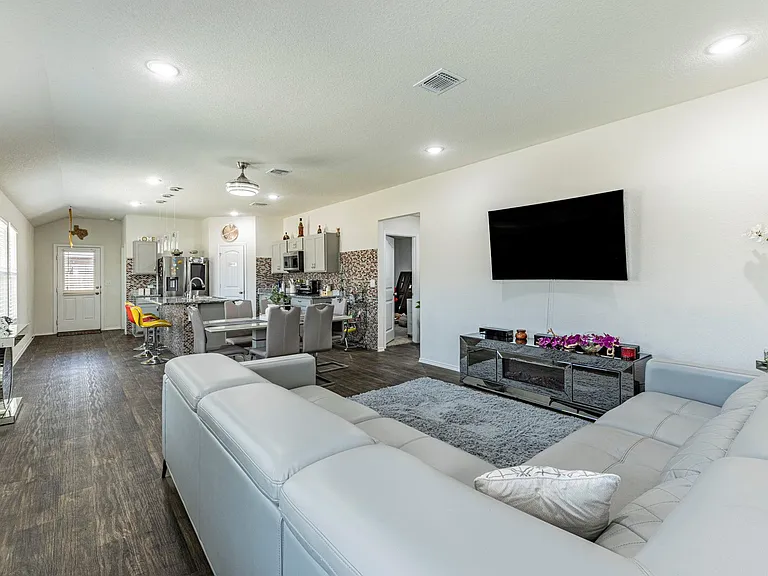 19000 Romano Dr — Photo 17
