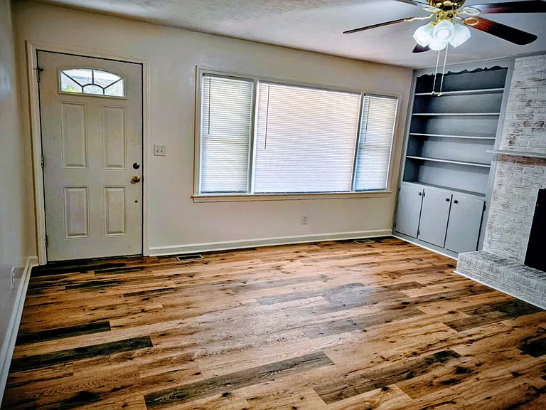 3205 Westview St — Photo 4
