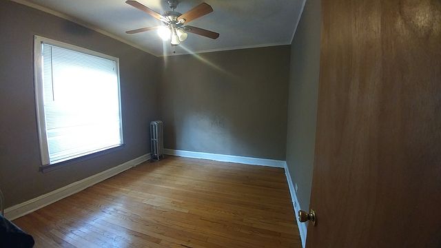 1st image of 916 E 81st St #1