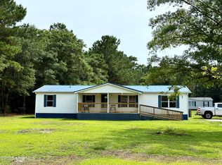 184 Hardison Rd, Holly Ridge, NC 28445