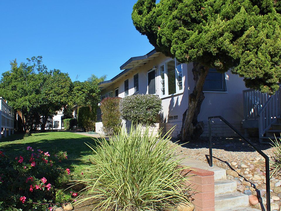 1st image of 770 Tourmaline St