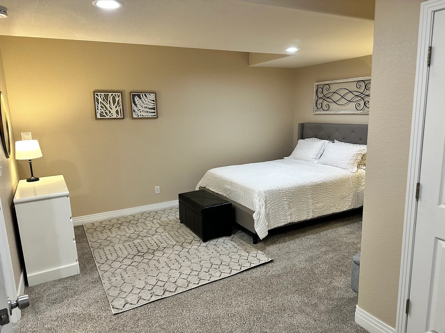 4 bed, 4.5 bath, 3196 sqft, $1,200 — Photo 4
