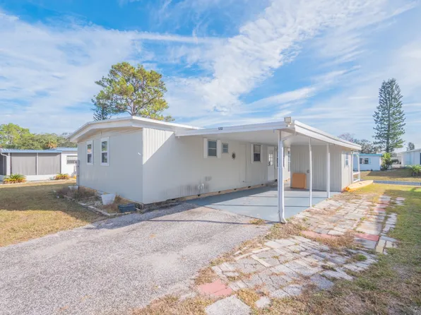 132 W Sterling Way, Leesburg, FL 34788