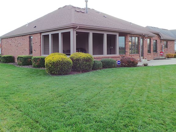 Huge Screened in Porch