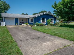 211 Clark Dr, Marietta, OH 45750