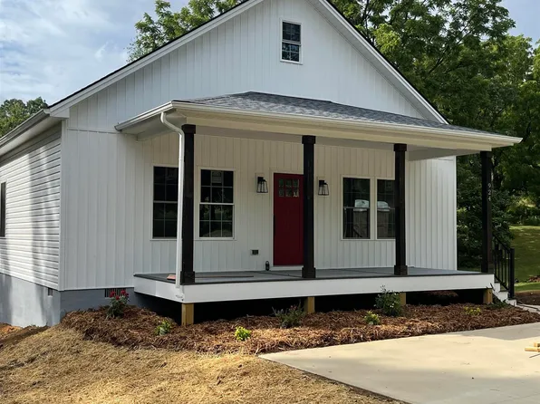 924 Gordon St, Staunton, VA 24401