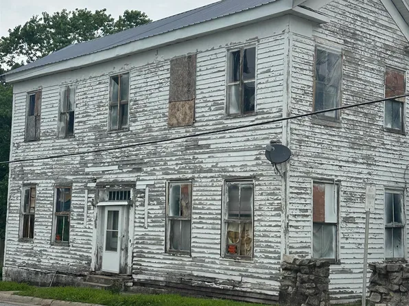 107 N Market St, Jonesboro, IL 62952