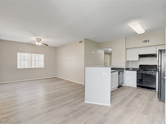 5th image of 3400 Cabana Dr Unit 2065
