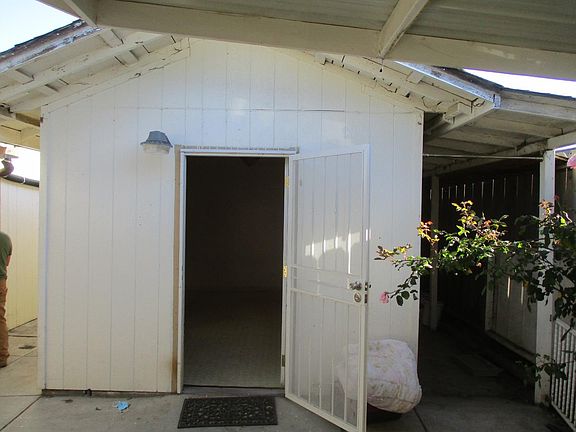 3rd image of 850 Fremont Way