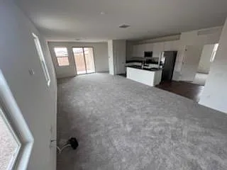 1751 E Fontana Dr