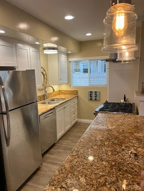 3 bed, 1250 sqft, $5,950 — Photo 4