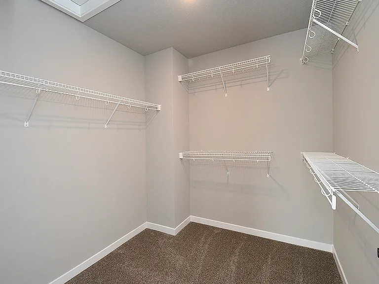 8121 S 198th Ave — Photo 19