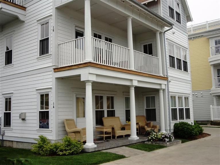 1st image of 14 Lafayette St #12