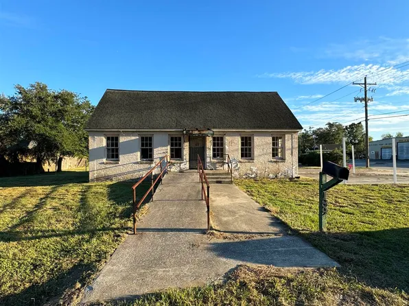 1897 Rivercrest, Beaumont, TX 77703-162