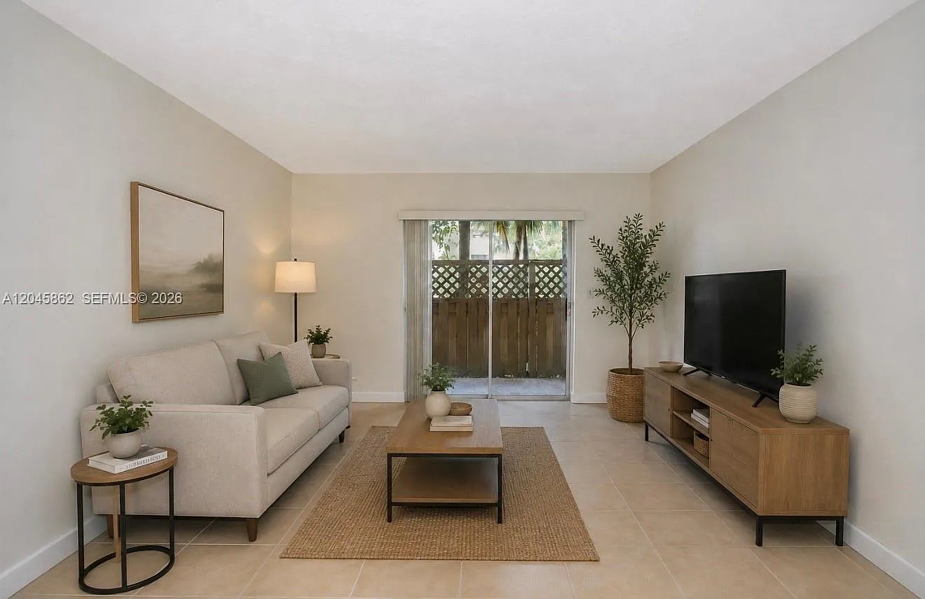 8500 SW 109th Ave — Photo 2