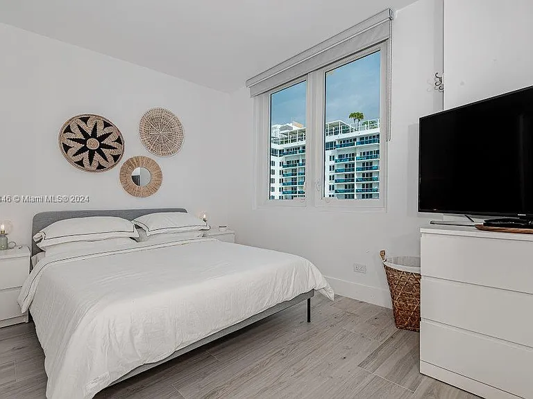 2301 Collins Ave #1115 — Photo 9