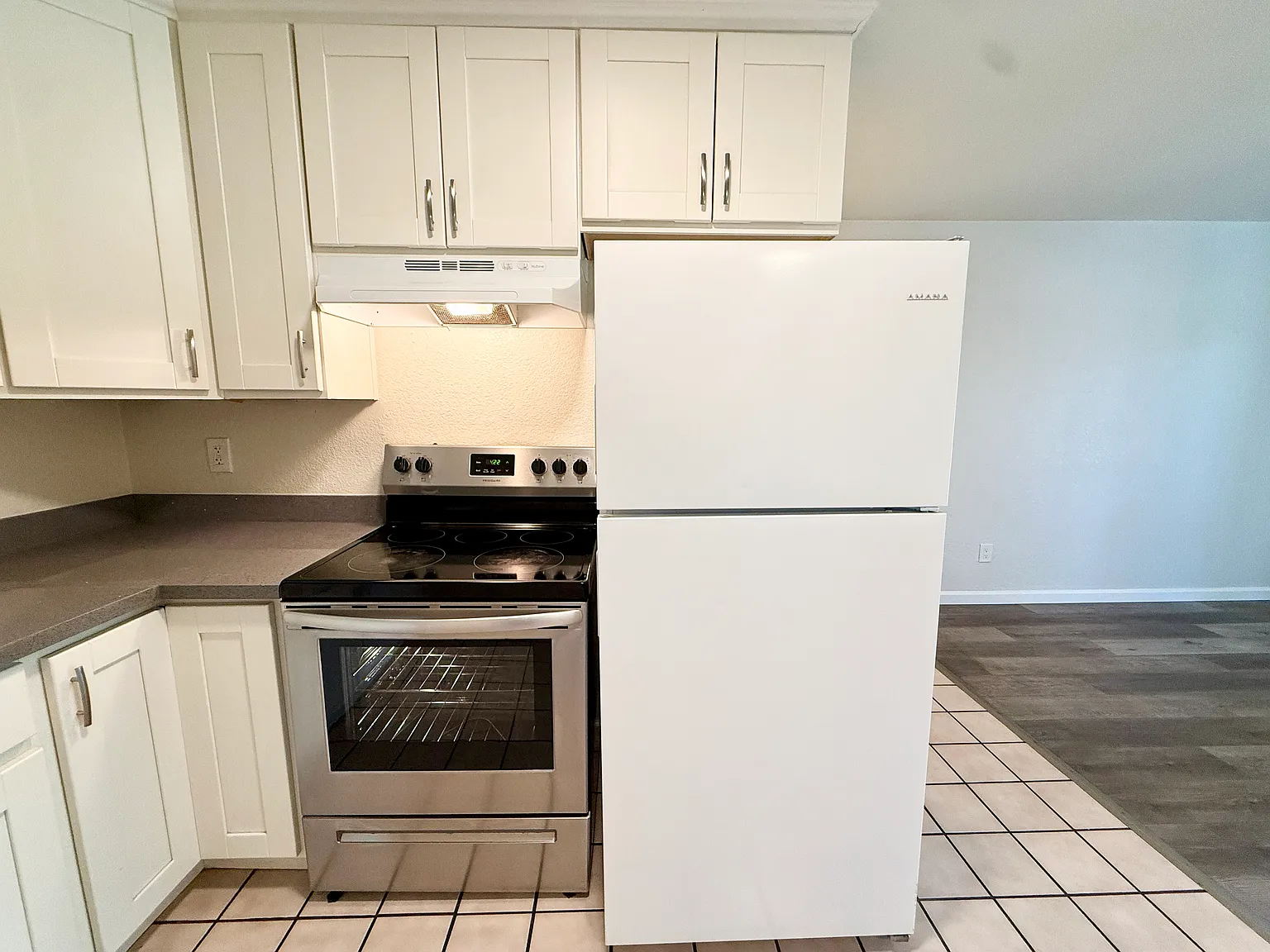 Dixon Landing Apartments — Photo 4
