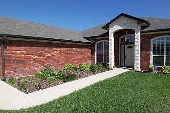 2nd image of 405 Canoe Dr