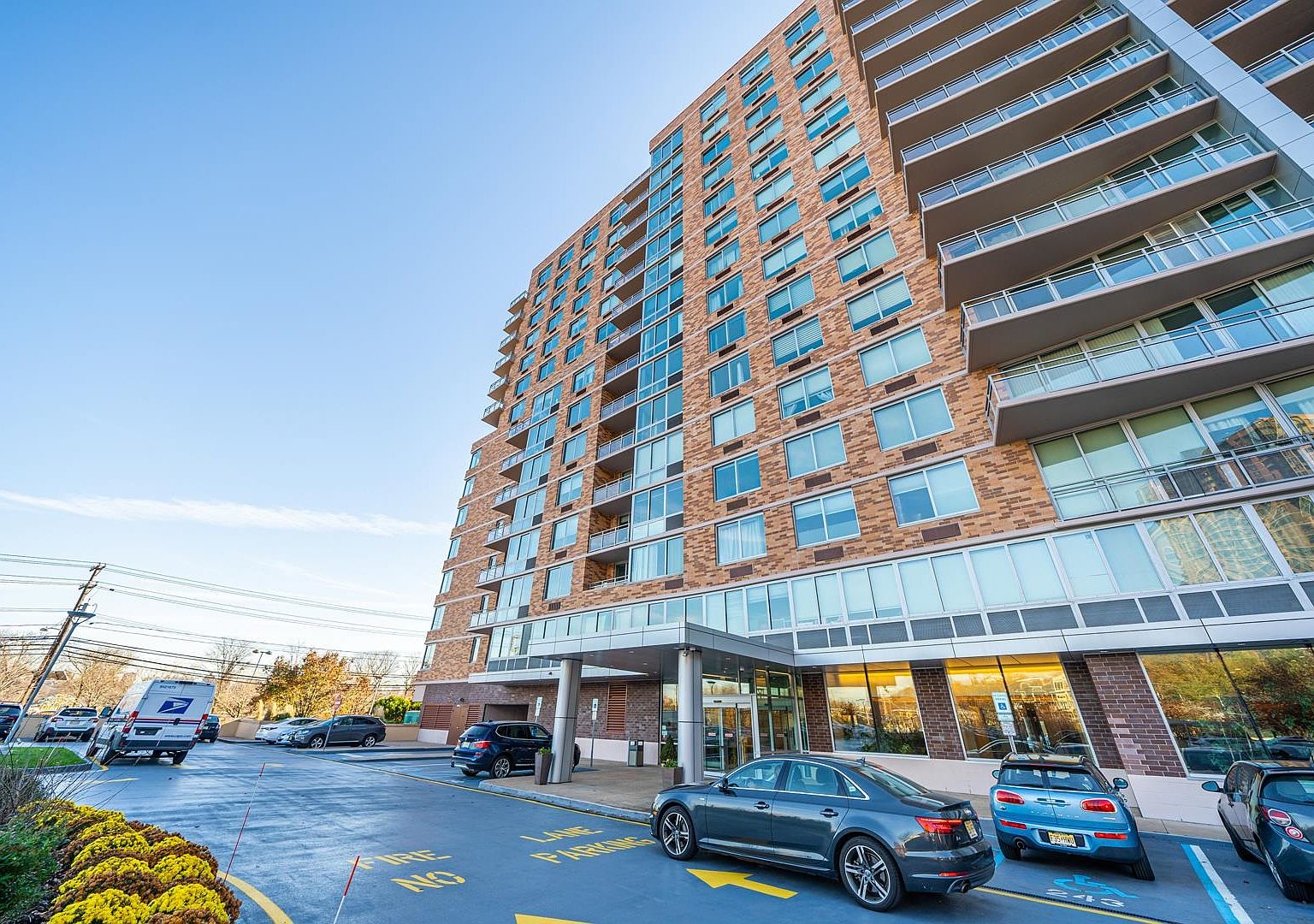 208 Hudson Park, Edgewater, NJ 07020 MLS 230009466 Zillow