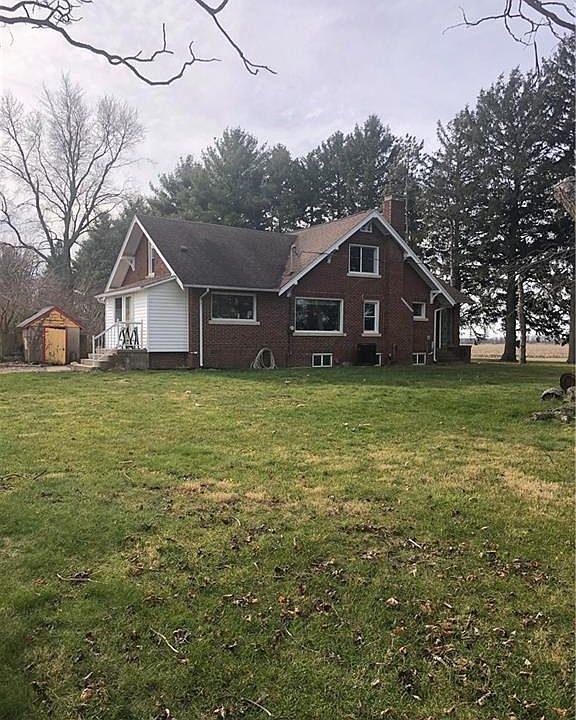 2nd image of 27091-27091 N 1950 East Rd