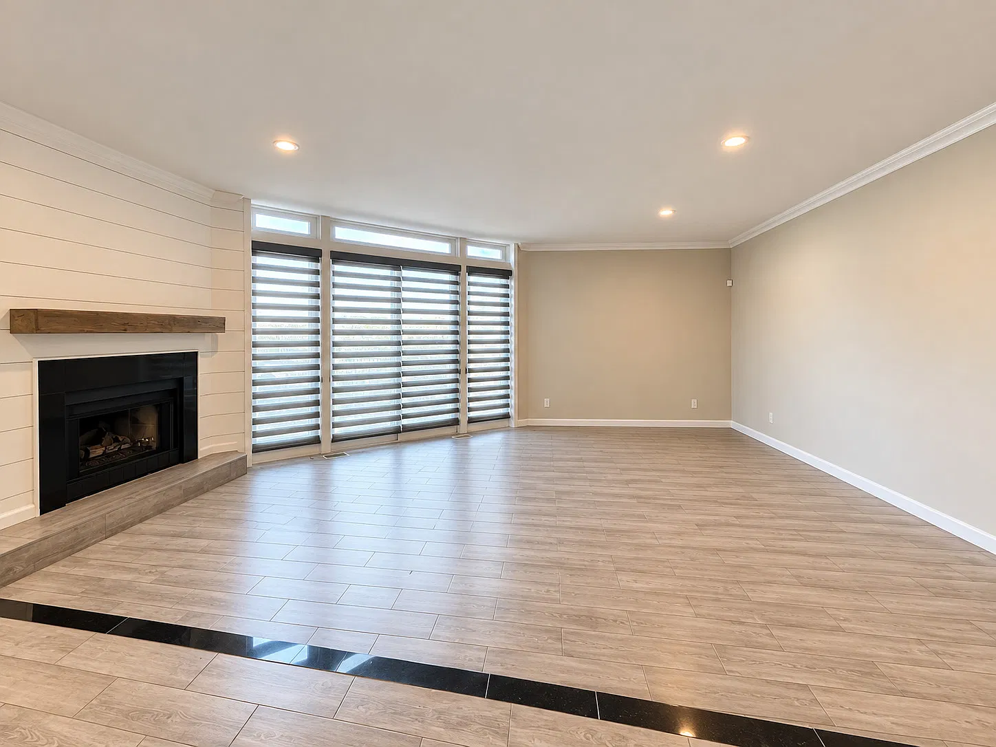 52 Harbour Court — Photo 3