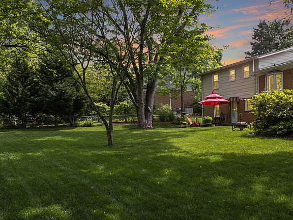 4th image of 7432 Folger Dr