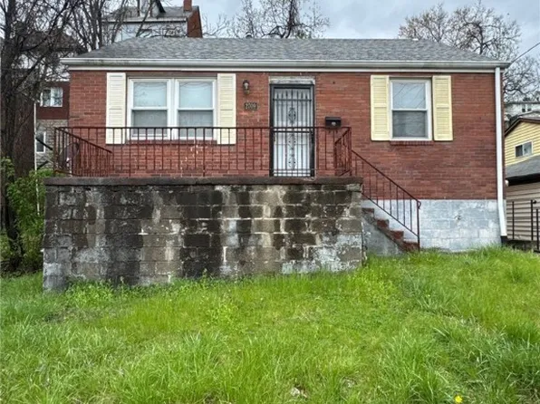 2709 Leland St, Pittsburgh, PA 15214