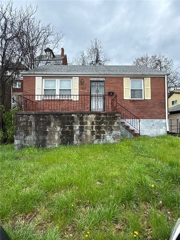 2709 Leland St photo 1