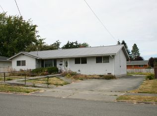 328 SW 10th Ave, Oak Harbor, WA 98277